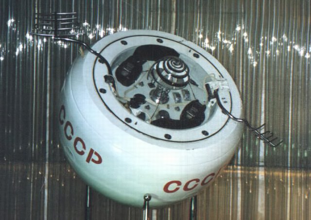 Cuidado com Detritos Espaciais: A Reentrada da Sonda Soviética Kosmos 482 na Terra