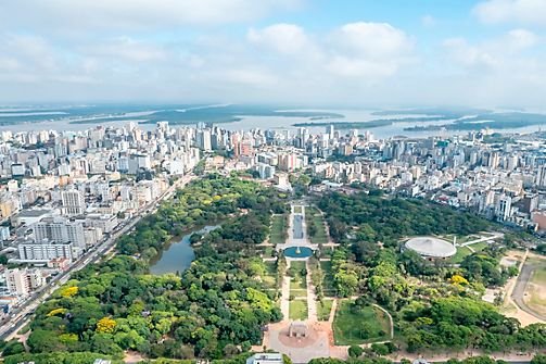 Transformando Espaços de Trabalho em Porto Alegre com Flexibilidade e Modernidade