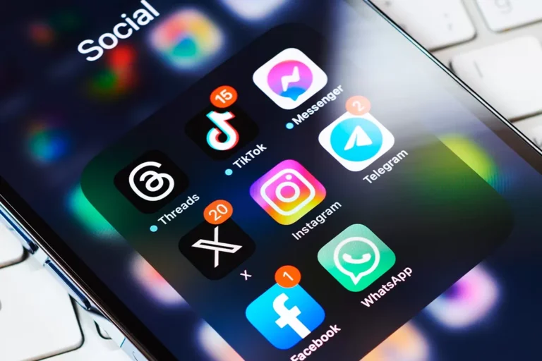 Engajamento nas Redes Sociais: Como a Câmara de Valadares Capacita Jovens para a Participação Digital