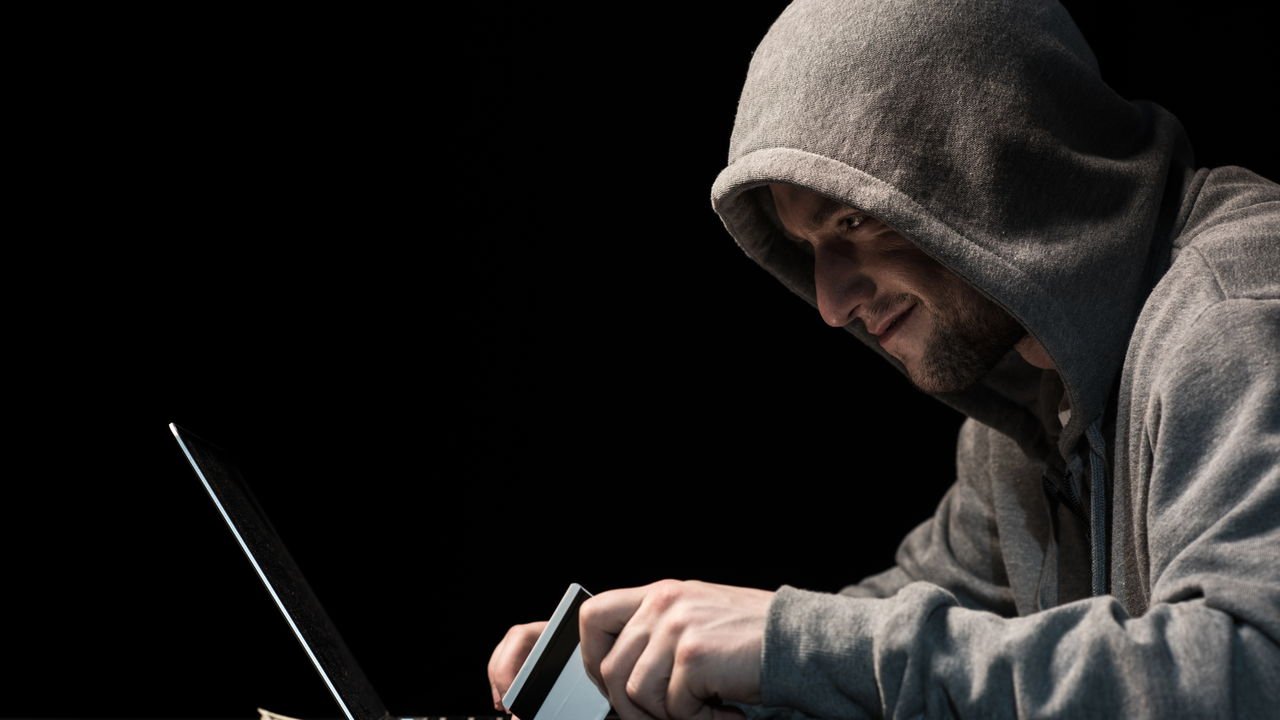 Golpes nas redes sociais: Como se proteger do golpe da herança milionária