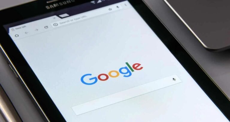 Impacto das declarações de Eddy Cue na indústria de tecnologia e ações do Google e Apple
